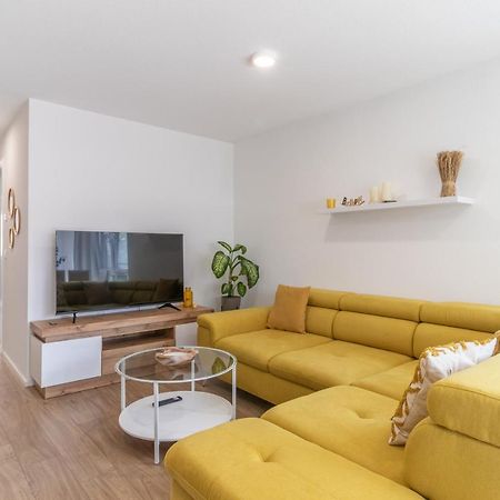 Unique: Zentrumsnahe 2 Zimmerwohnung In Villingen Mit Netflix 1 Og Exterior photo