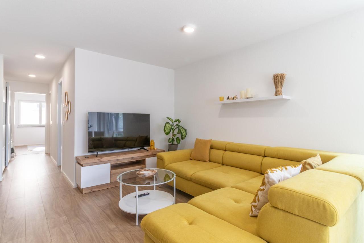 Unique: Zentrumsnahe 2 Zimmerwohnung In Villingen Mit Netflix 1 Og Exterior photo